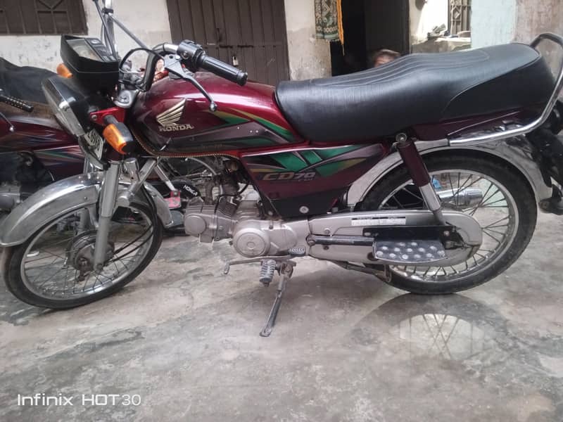 Honda CD70 0