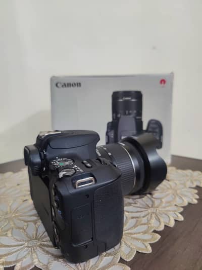 Canon EOS 200D — FOR SALE