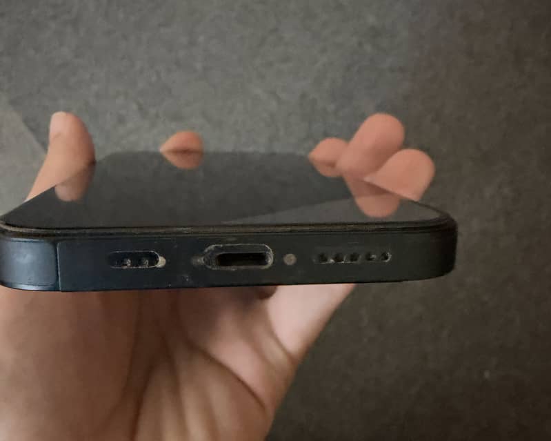 Apple iPhone 14 2