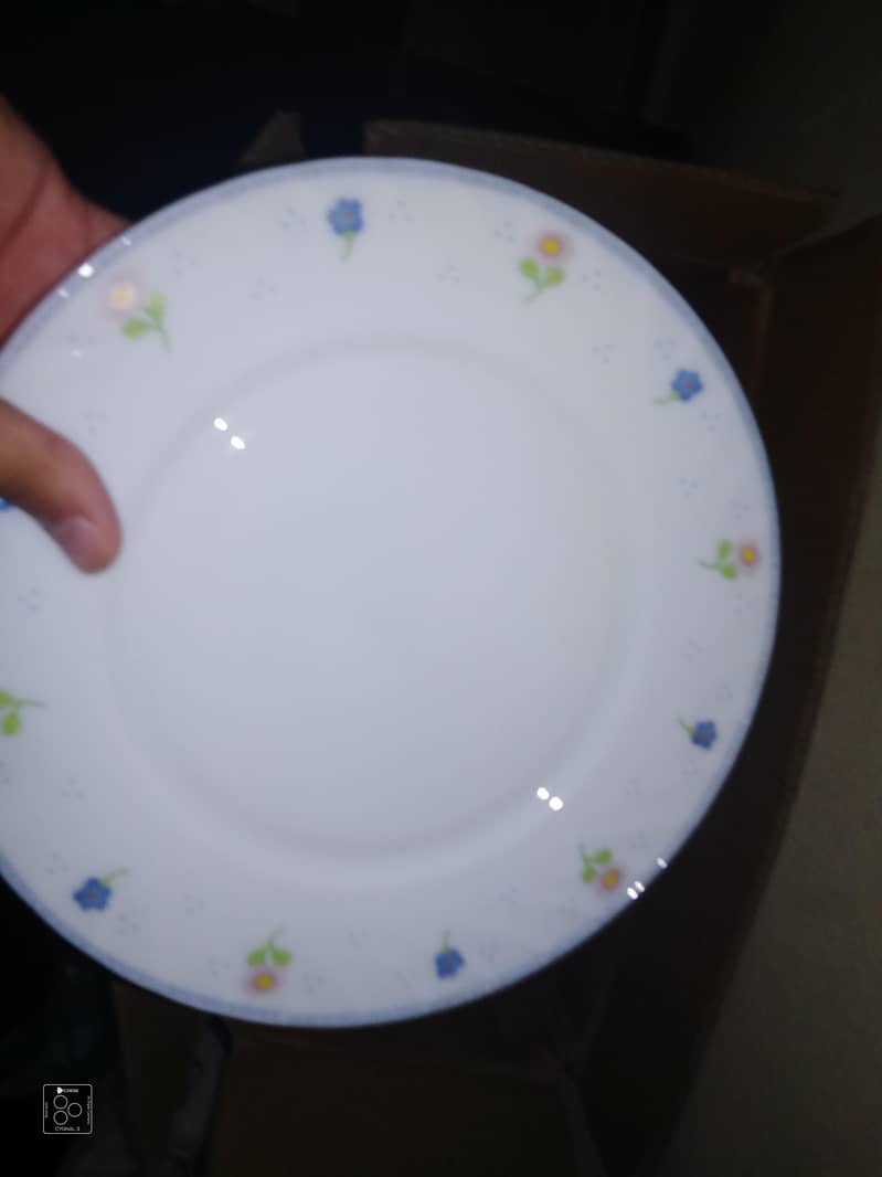 COMPLETE DINNER SET AVAILABLE 1