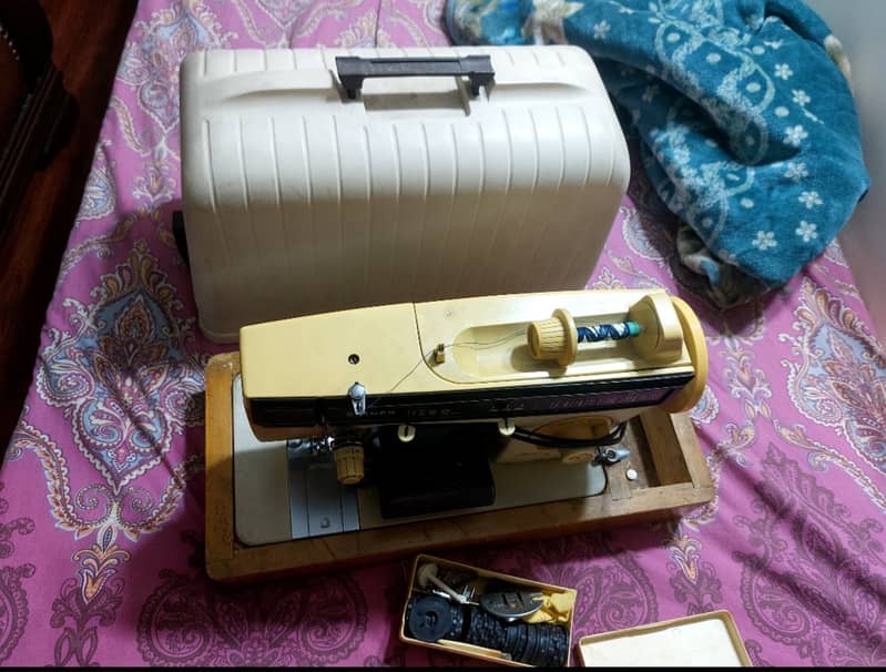 Electic motor singer machine 1