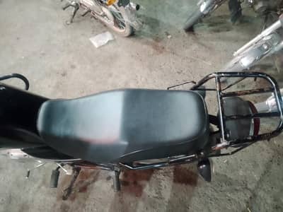 Suzuki heavy bike