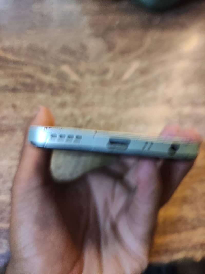 Realme C35 3