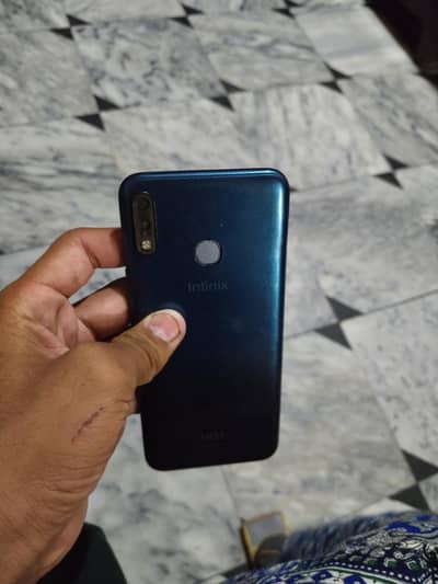 Infinix hot 8 lite for sale  urgent