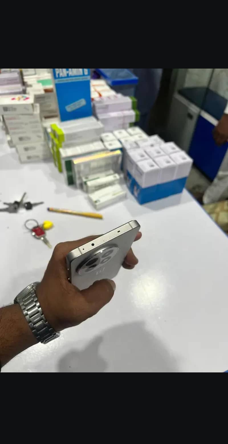 One Plus 13R/Ace5 4