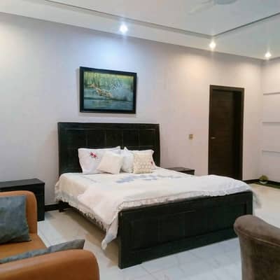 Daily Basis Apartment & Rooms Per day Perweek Short stay Available in E-11 Islamabad