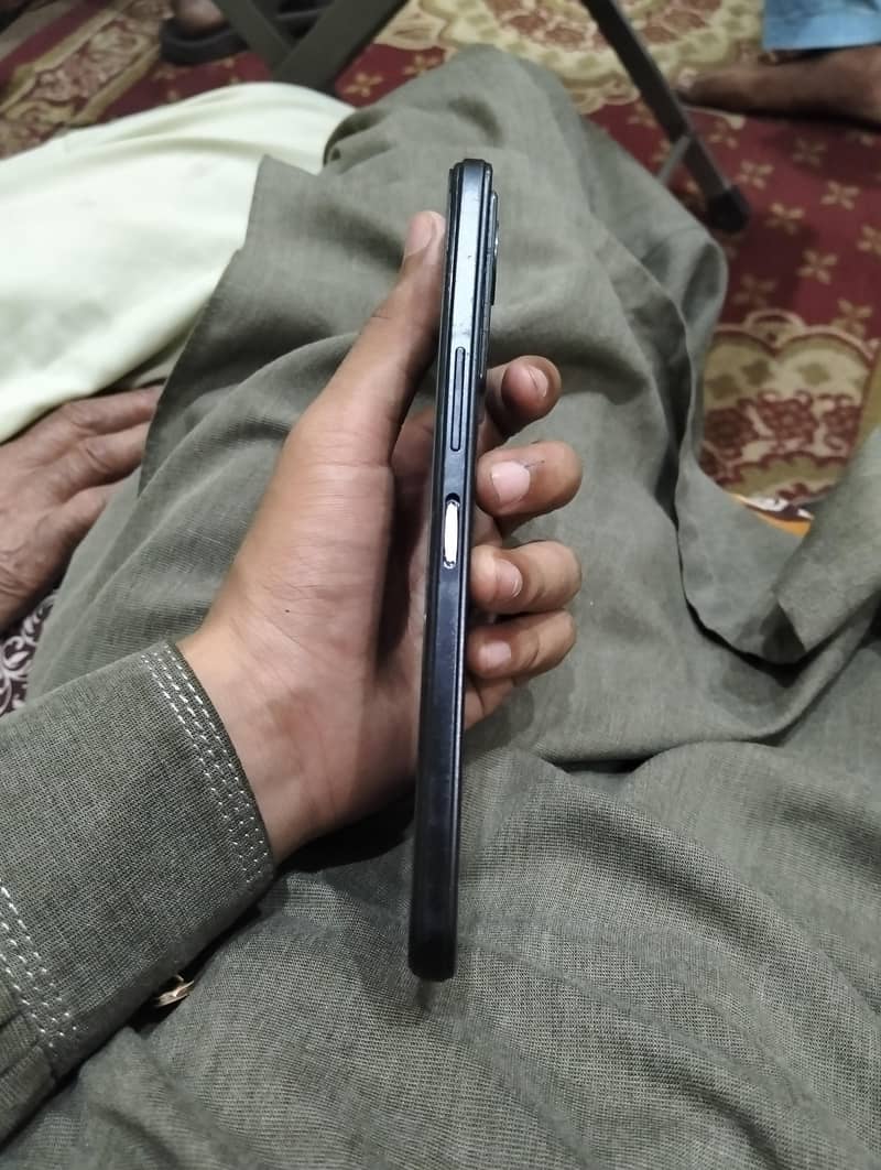 Infinix Note 11 Pro 4