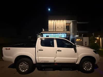 Toyota Hilux 2015