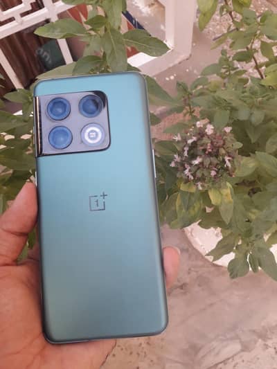 OnePlus 10 Pro 5g 12gb ram 256gb Gaming mobile in Lush condition 10/10