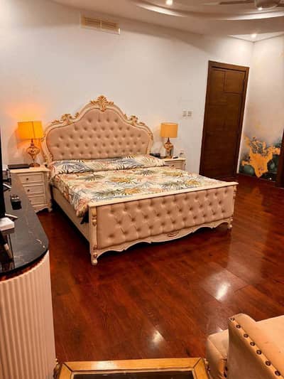 Daily Basis Apartment & Rooms Per day Perweek Short stay Available in E-11 Islamabad