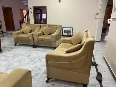 7 SEATER SOFA SET FOR SALE