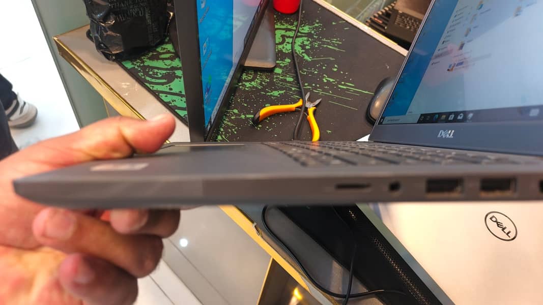 Laptop 1