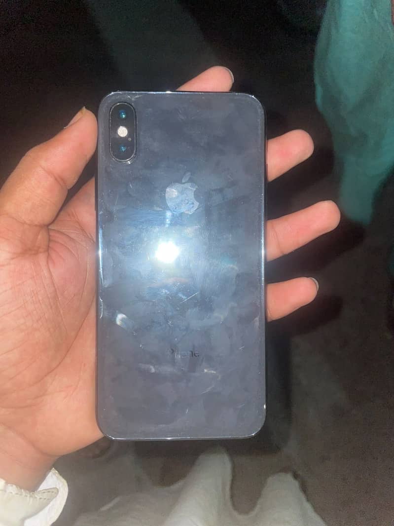 Apple iPhone XS 1