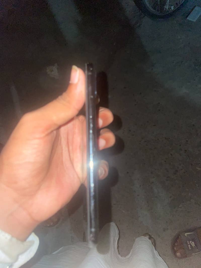 Apple iPhone XS 7