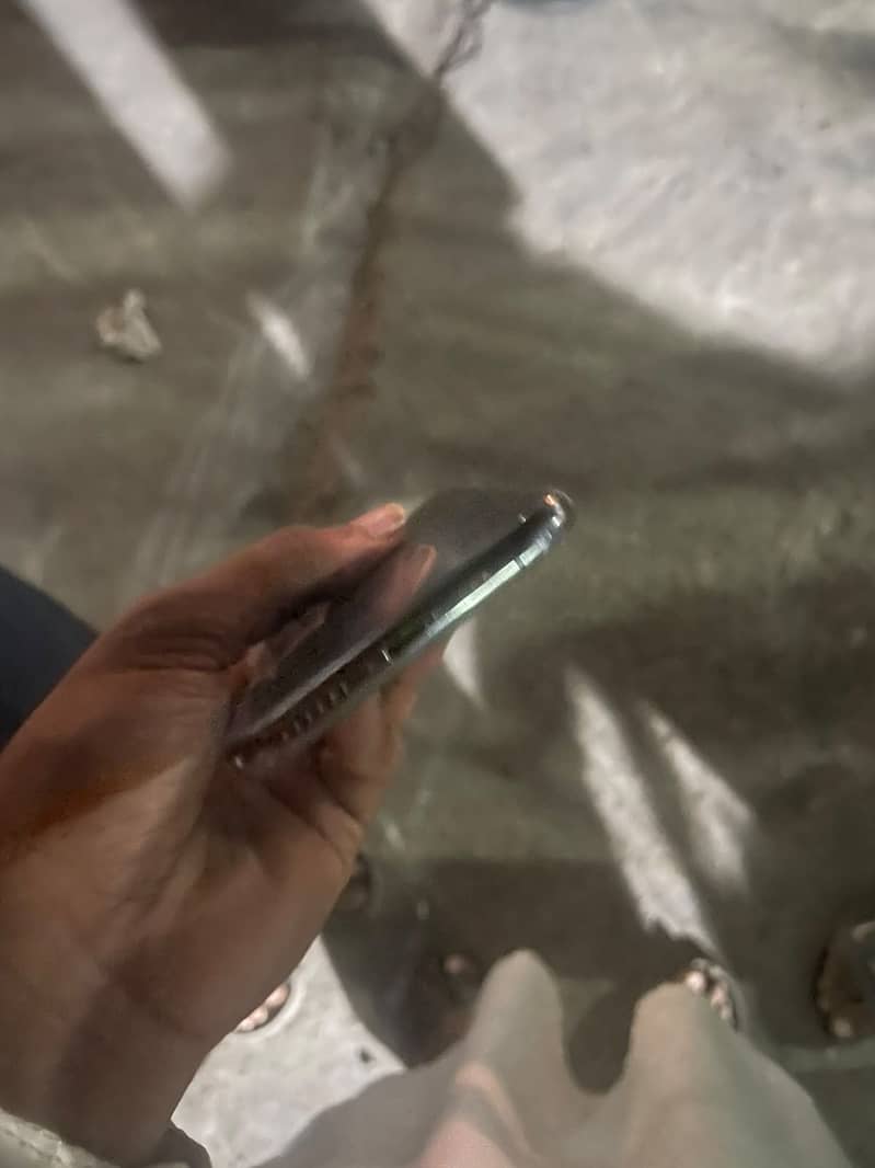Apple iPhone XS 8
