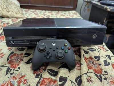 Xbox one/ with original controller/ 512GB