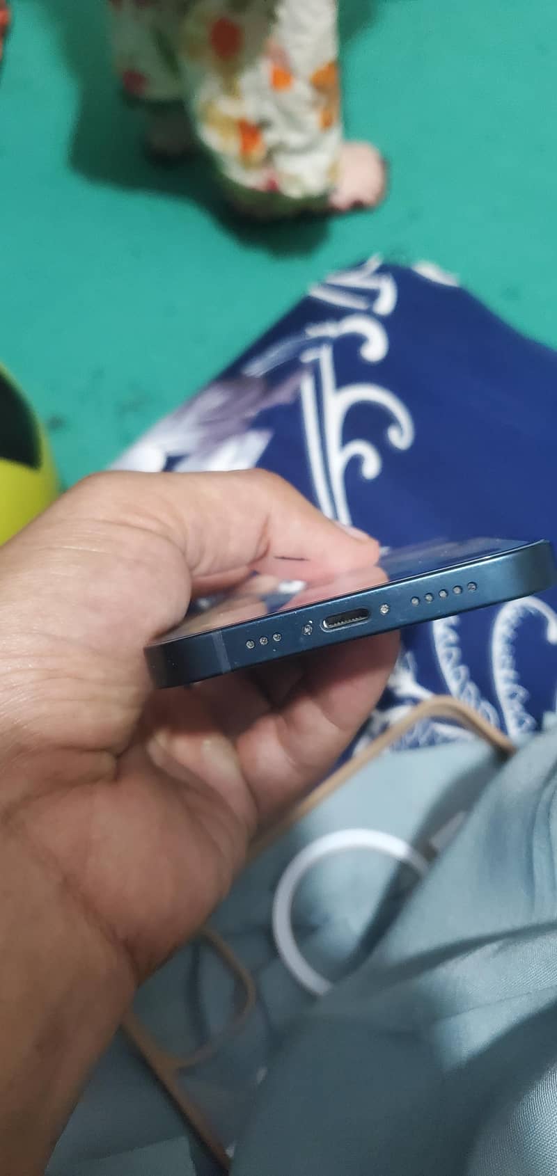Apple iPhone 13 4