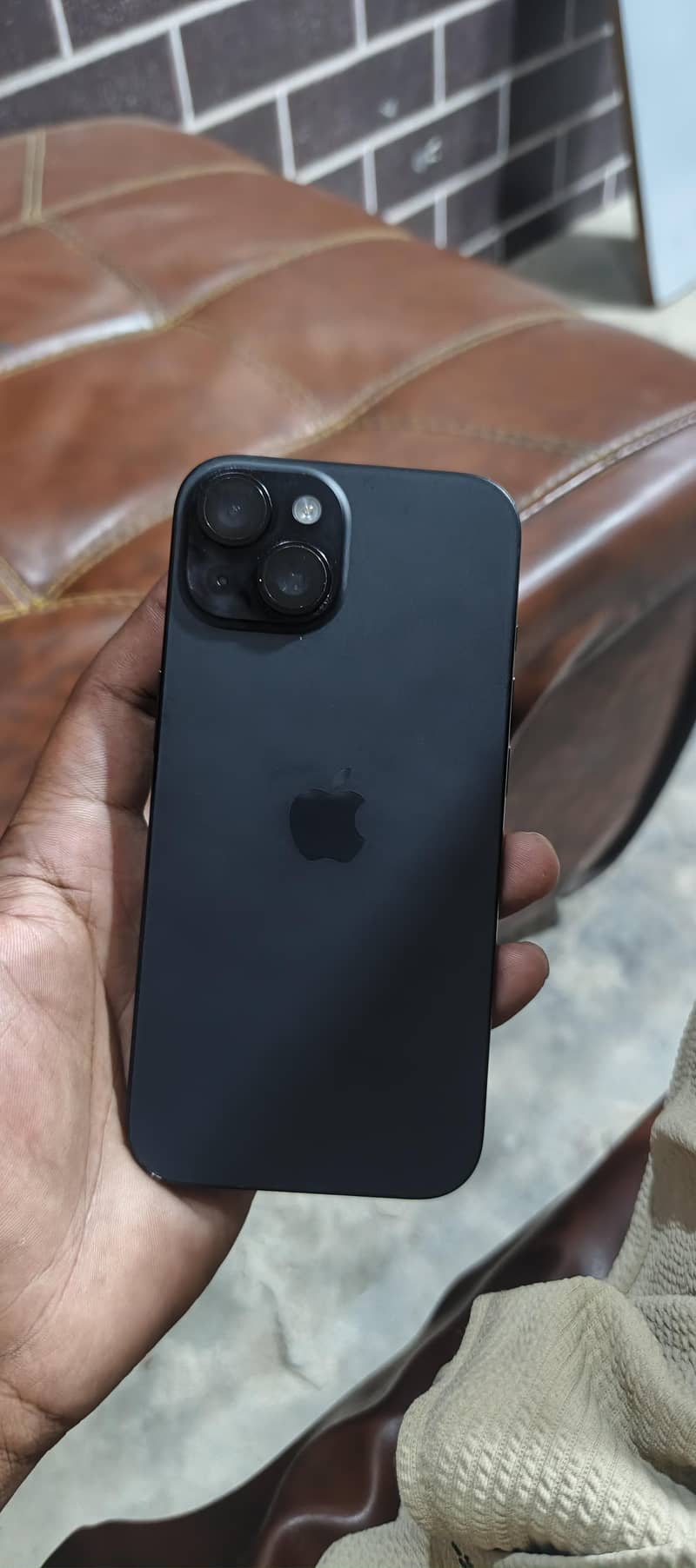 Apple iPhone 15 2