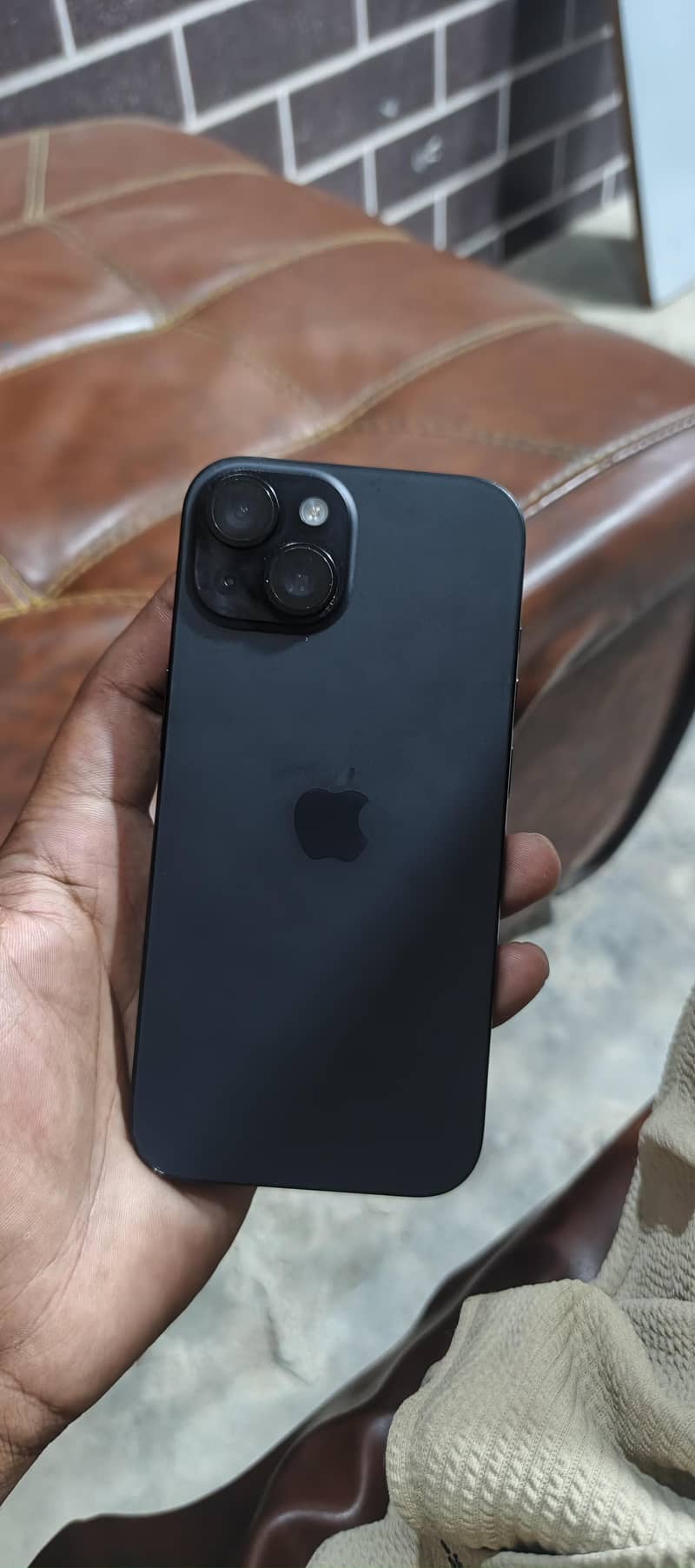 Apple iPhone 15 3