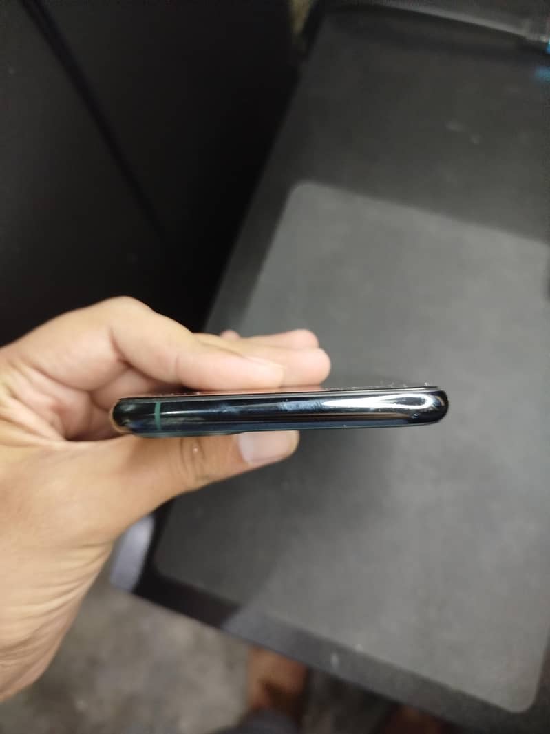 Apple iPhone 11 Pro Max 5