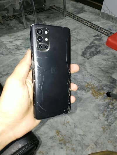 One Plus 9R