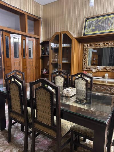Dinning Table with chairs