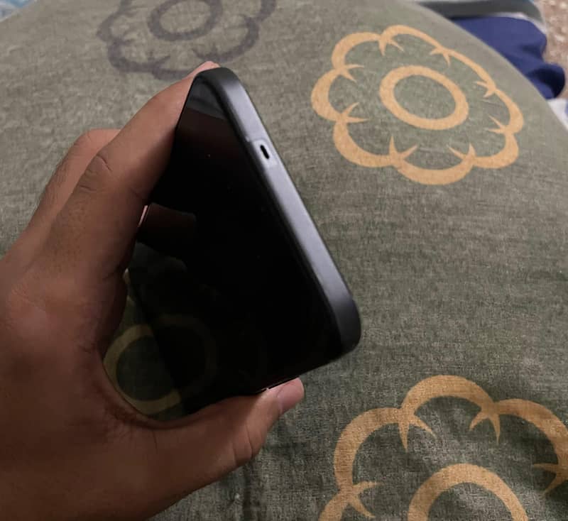 Tecno spark 40 pro 4