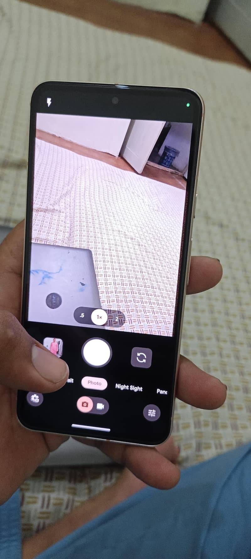 Google Pixel 8 3