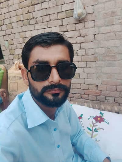 Professional Welder - 6013 / 7018 Rod - Bhakhi Sheikhupura Road