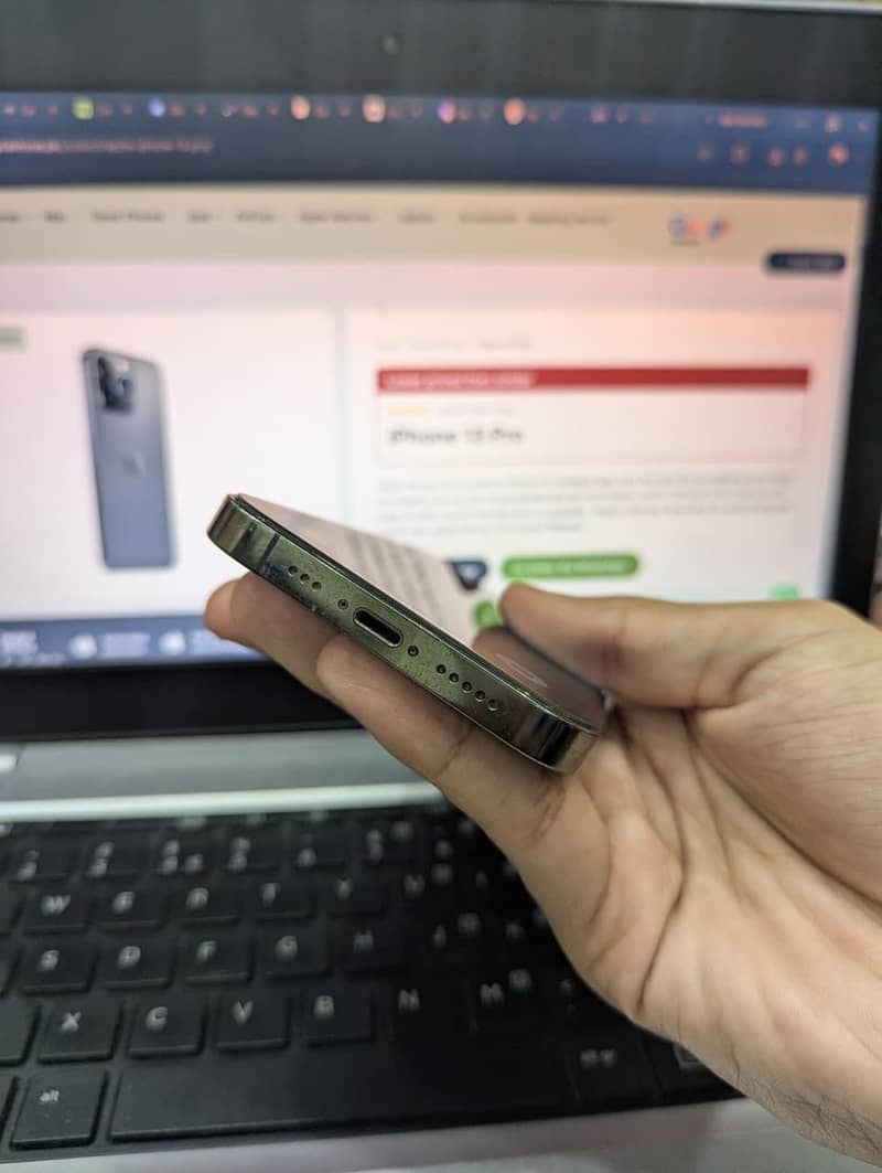 Apple iPhone 13 Pro 4