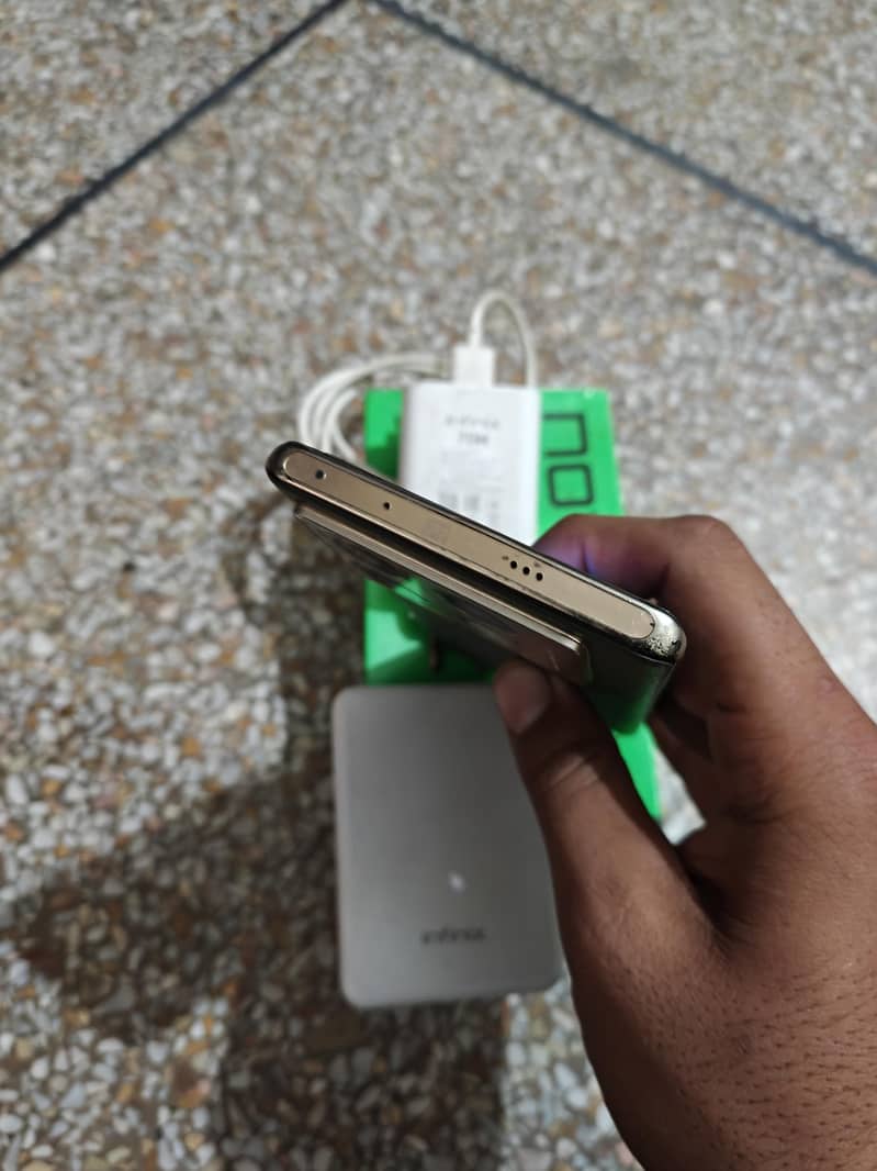 Infinix Note 40 Pro  Exchange 3