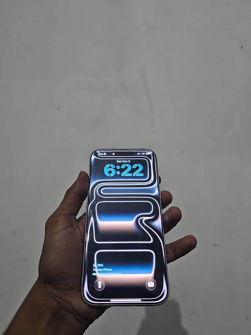 Apple iPhone 17 Pro Max 0