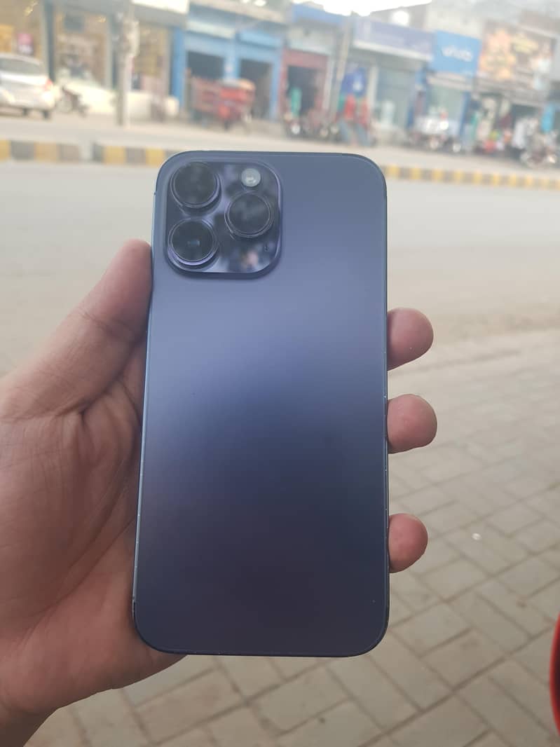 Apple iPhone 14 Pro Max 3