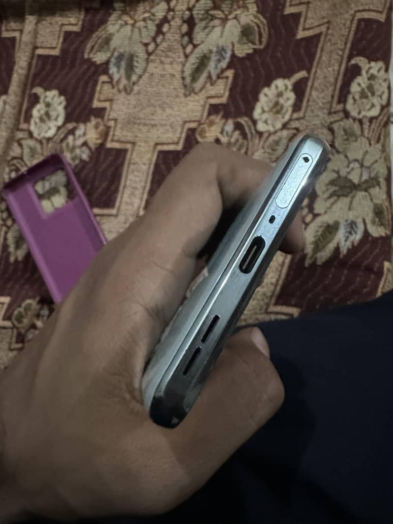 One Plus 10T 5G 5