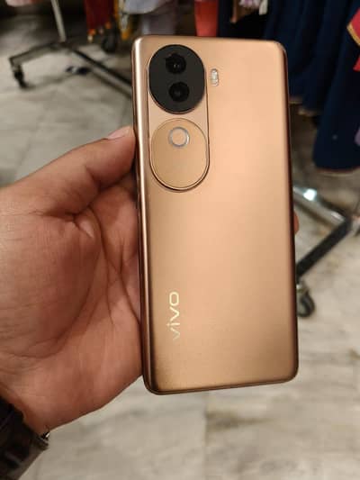 Vivo V40e