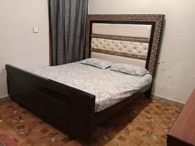 Heavy wooden Bed set with Mattress