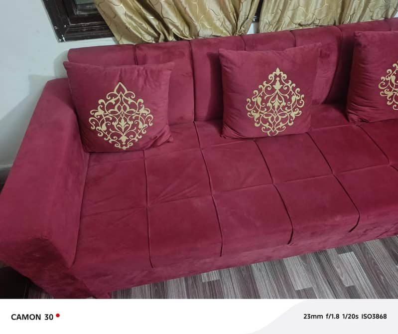 L-shaped new condition sofa 1
