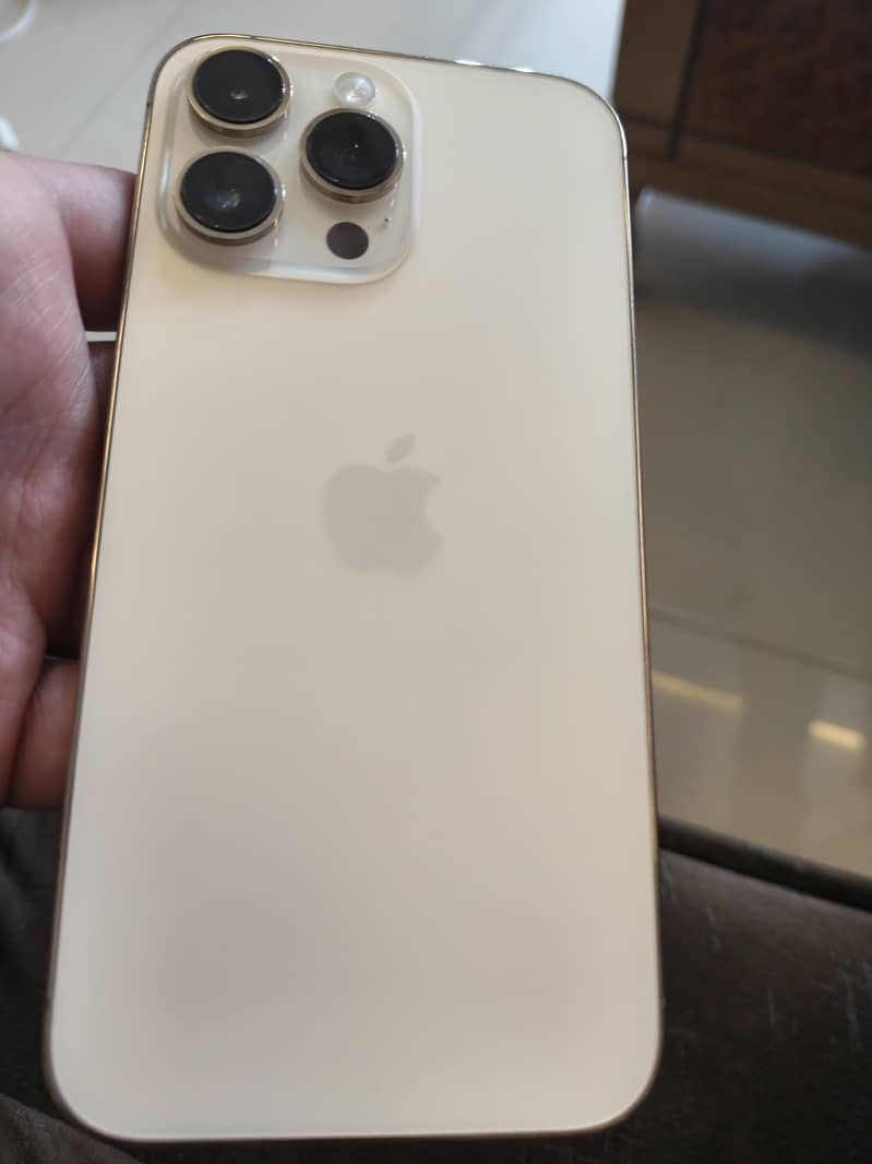 Apple iPhone 14 Pro Max 3