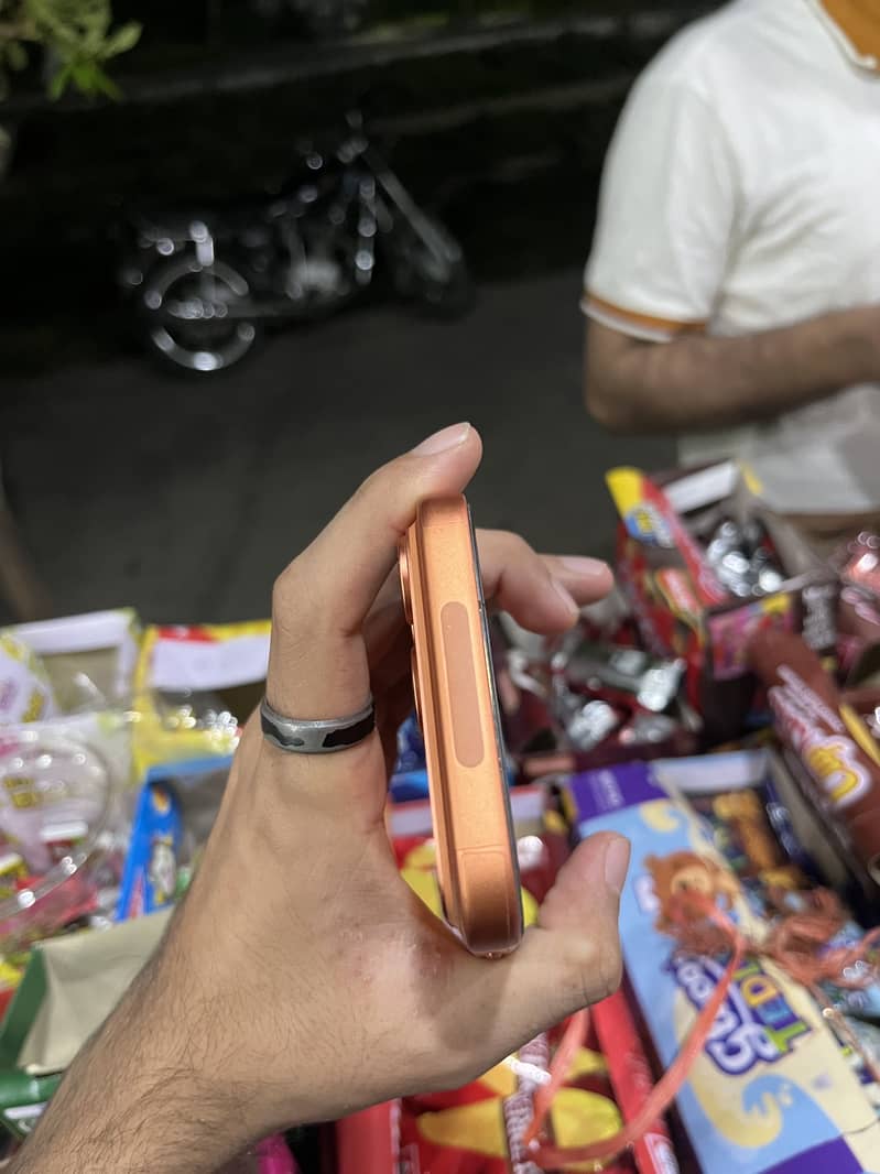 Apple iPhone 17 Pro Max 2