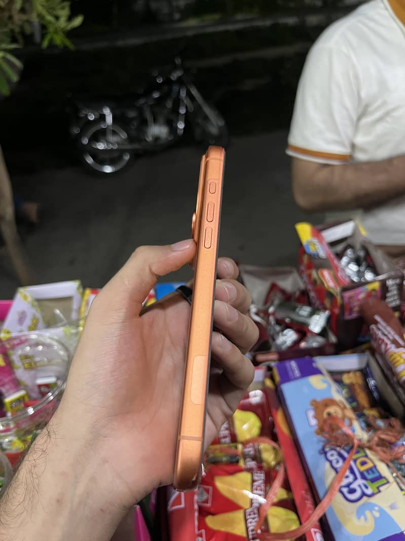 Apple iPhone 17 Pro Max 3