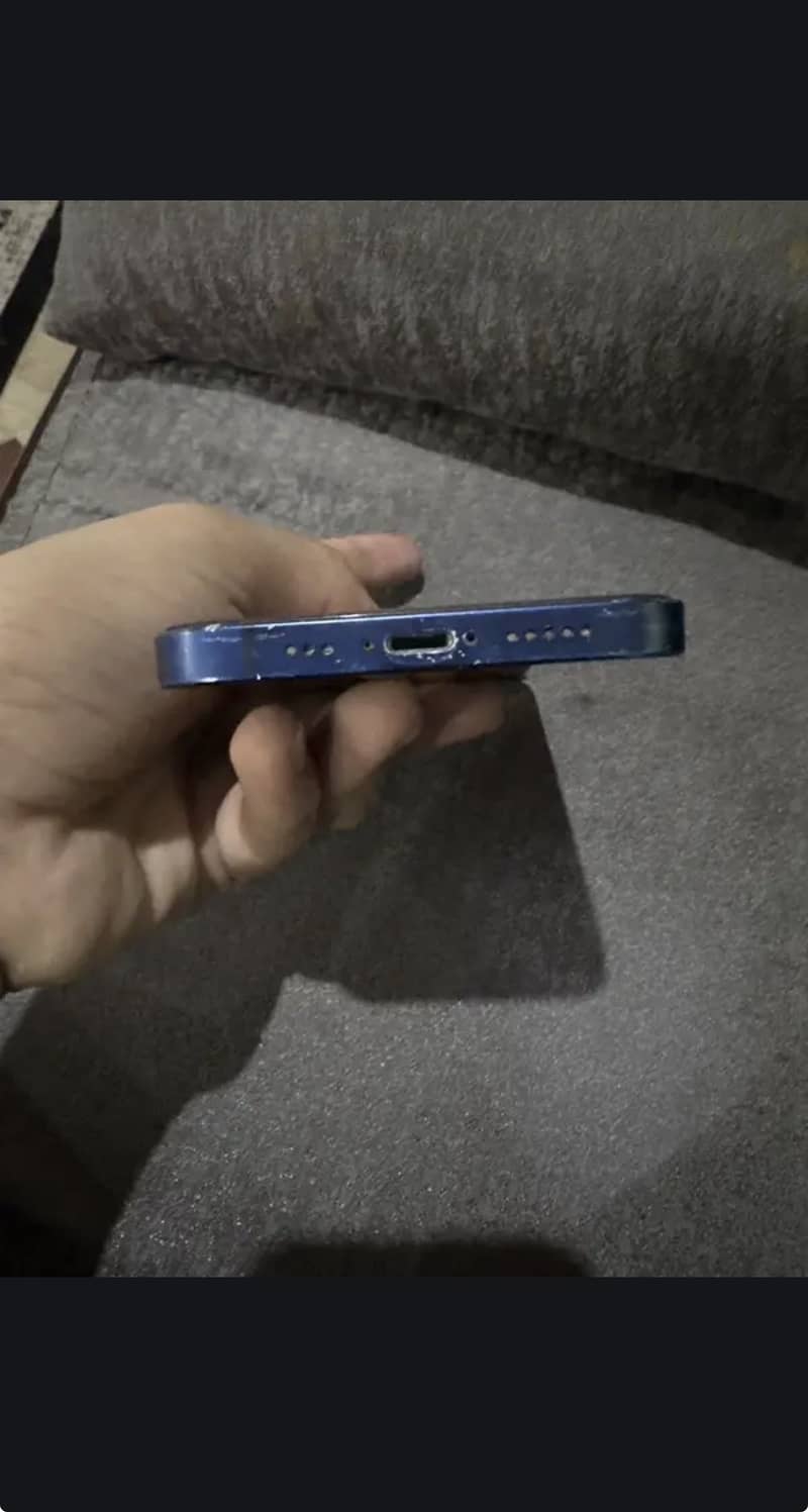 Apple iPhone 12 5