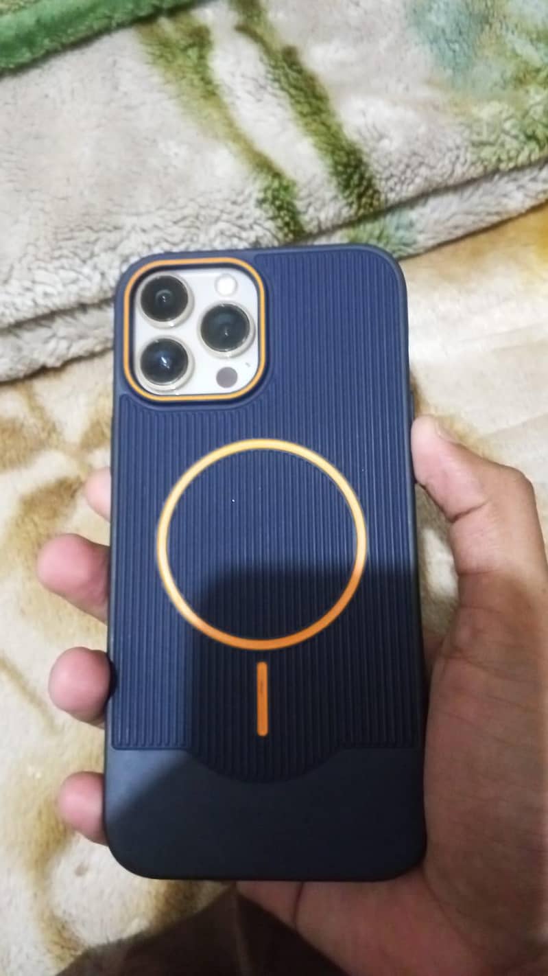 Apple iPhone 13 Pro Max 5
