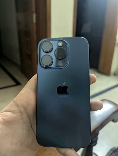 Apple iPhone 15 Pro(11,12,13,14,15,16,17,18)