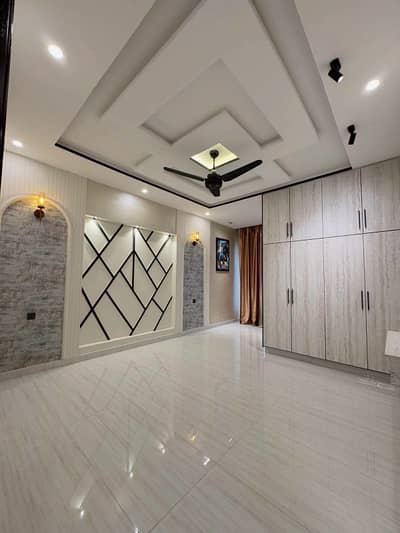 10 Marla Brand New House For Rant Sector C Jasmine Block Bahria Town Lahore