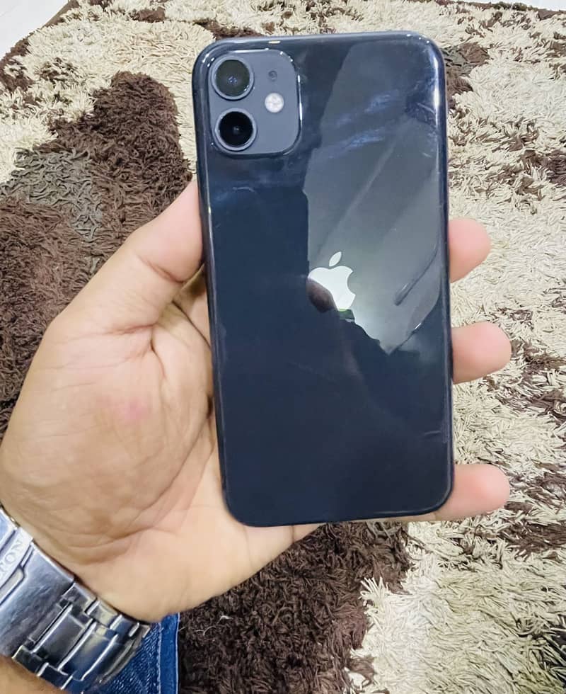 Apple iPhone 11 4