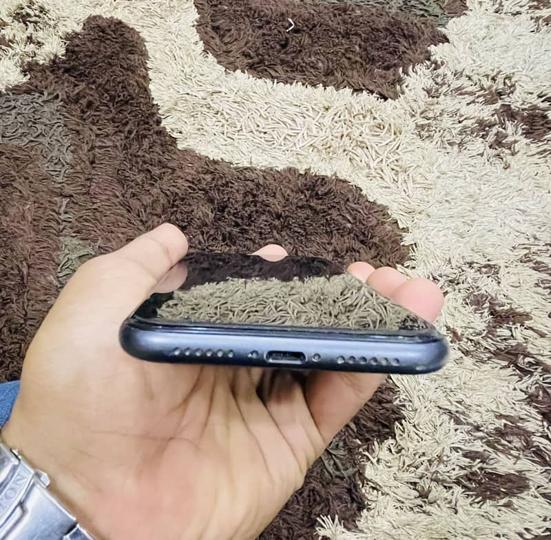 Apple iPhone 11 5