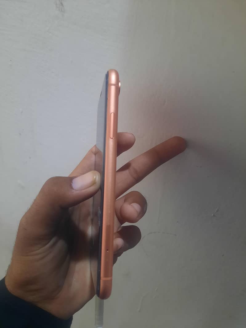 Apple iPhone XR 2