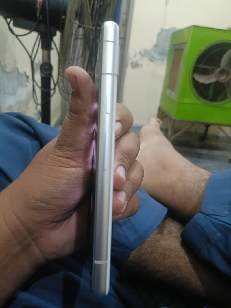 Google Pixel 7a 1