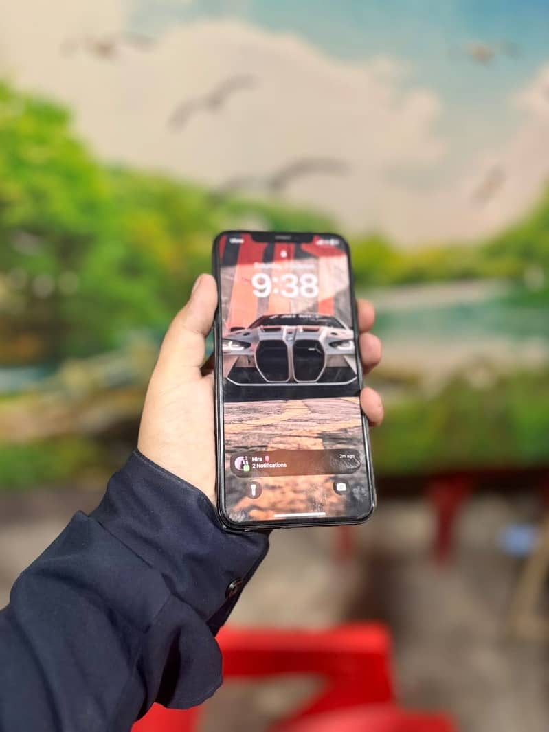 Apple iPhone XS Max 3