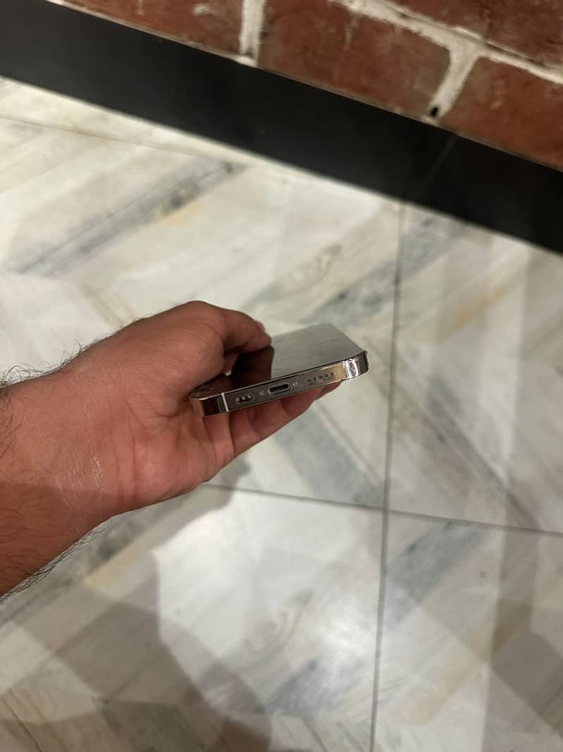 Apple iPhone 13 Pro 5